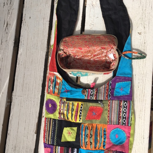 Bag - Picture 2 of 4